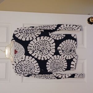 Merona sz M Navy and white print sweater. Beautiful for spring .